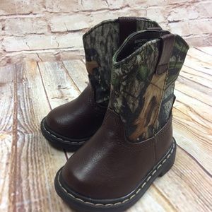 Preloved Garanimals Size 3 Baby Boy camo Boots
